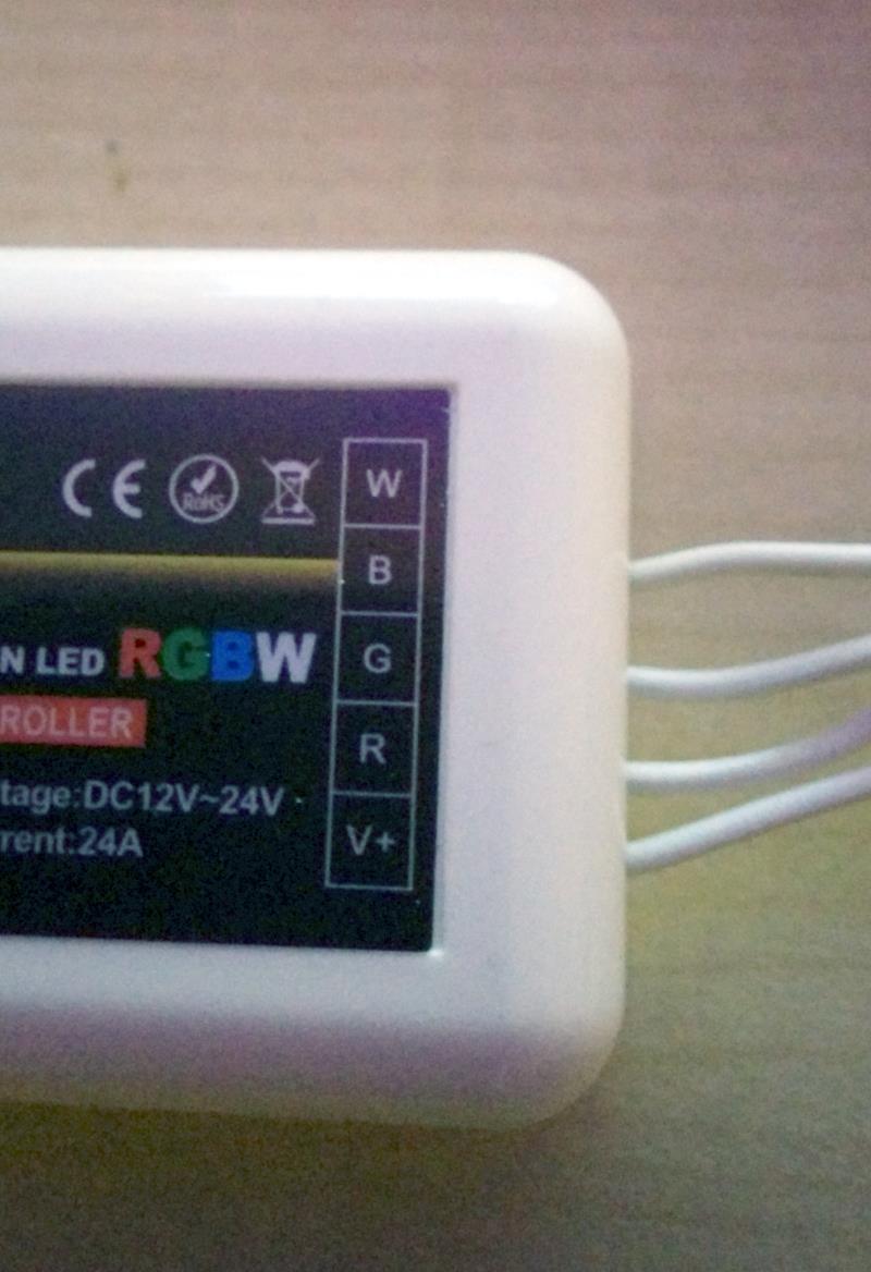 Help LED Streifen an RGBW Controller - geht net - warum ...