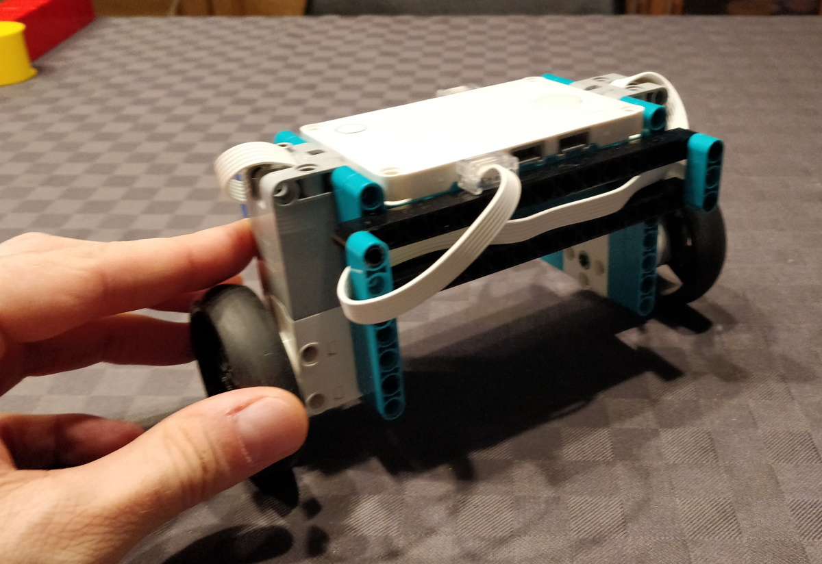 Balancierender Lego-Roboter - PID für Dummies - Mikrocontroller.net