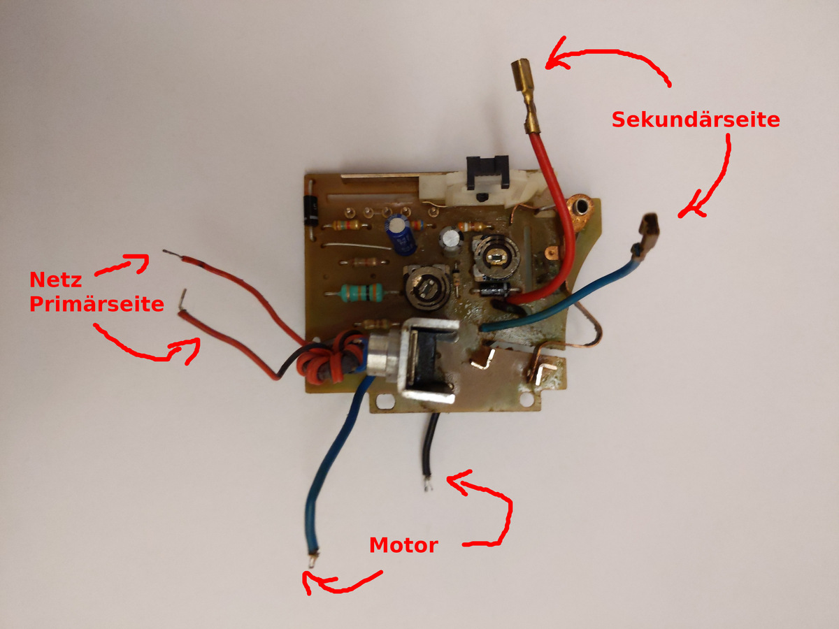 Reparaturanleitung Bosch Küchenmaschine MUM44 MUM45 MUM46 etc: Motor dreht  kurz und geht wieder aus - Mikrocontroller.net